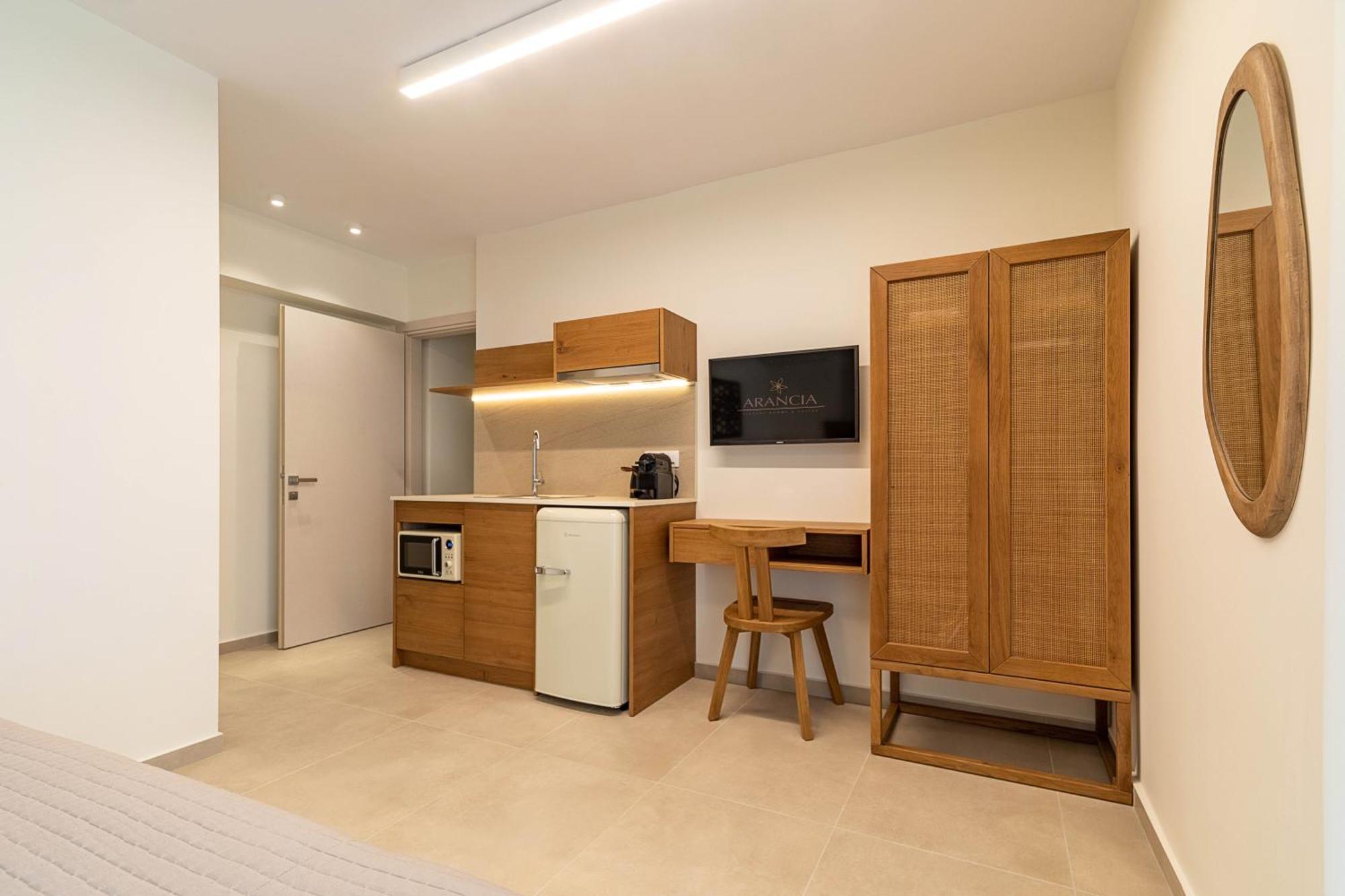 Arancia Elegant Rooms And Suites Tolo Luaran gambar