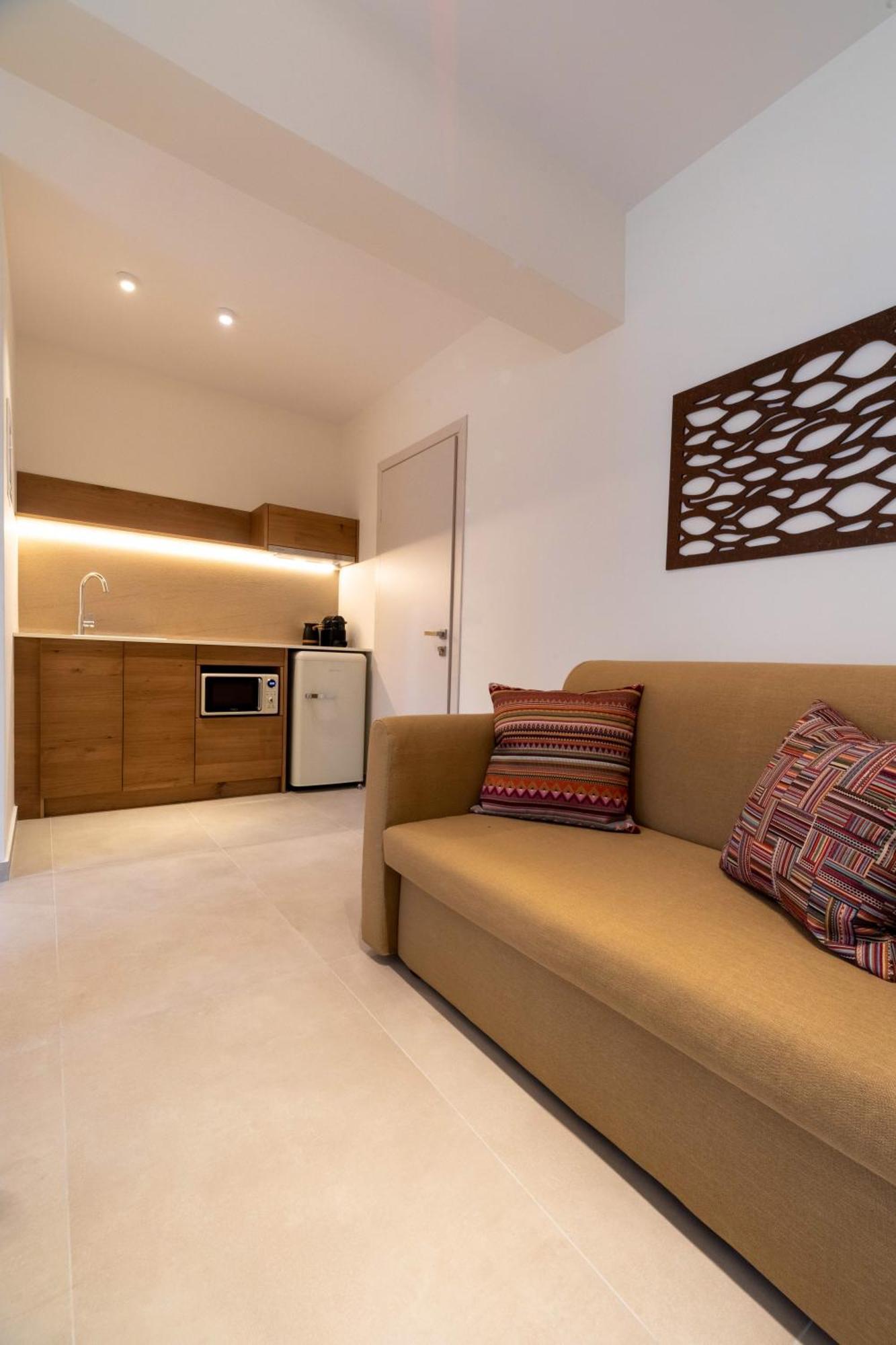 Arancia Elegant Rooms And Suites Tolo Luaran gambar