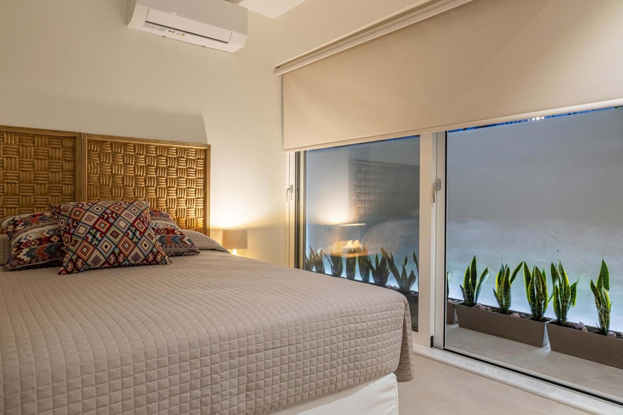 Arancia Elegant Rooms And Suites Tolo Luaran gambar