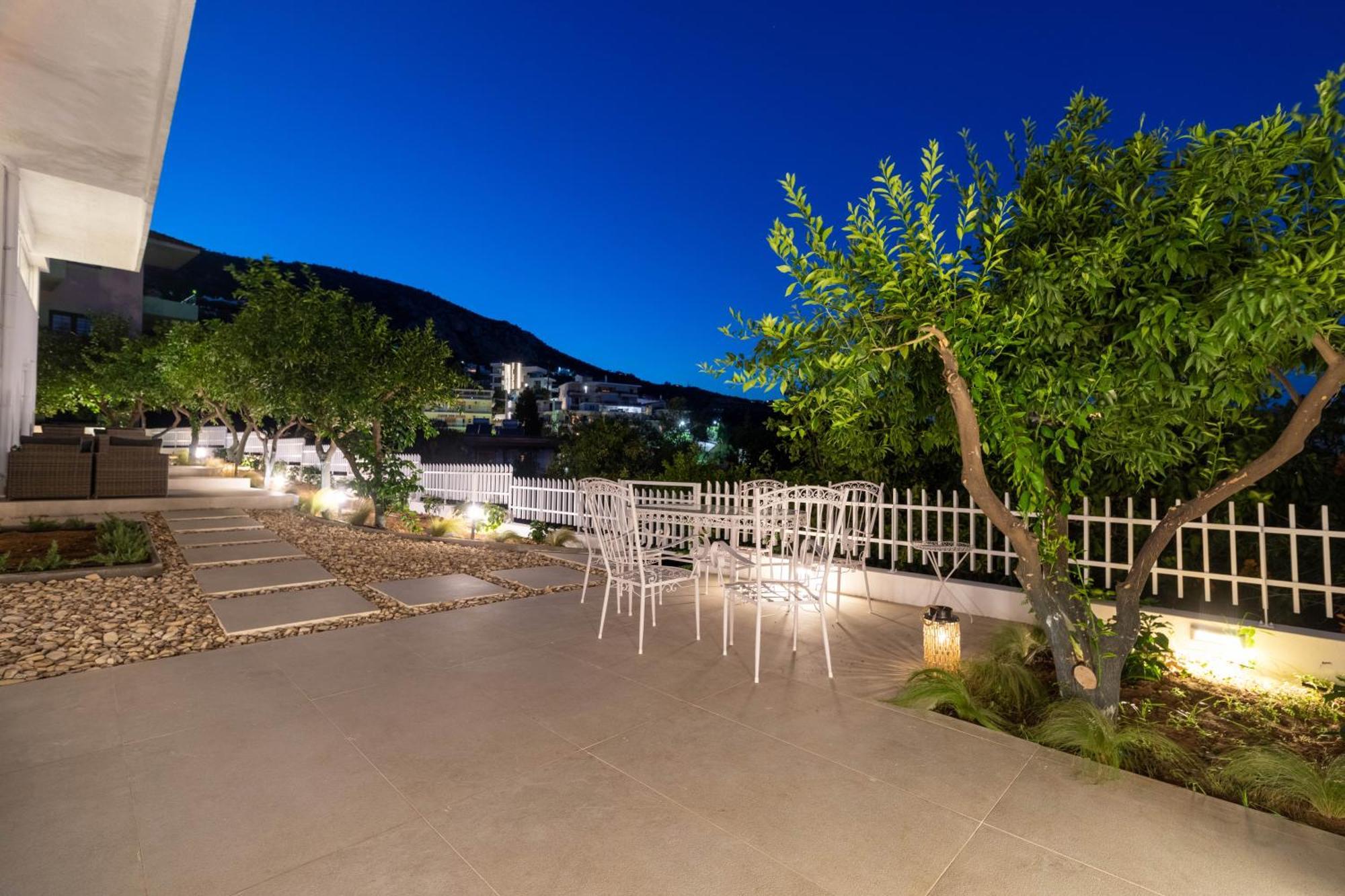 Arancia Elegant Rooms And Suites Tolo Luaran gambar